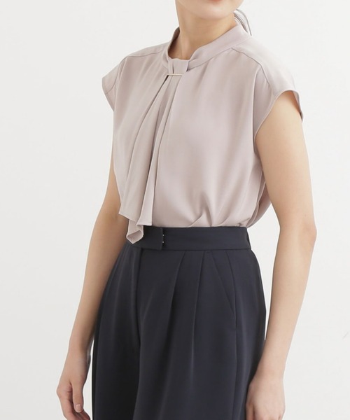 NATURAL BEAUTY BASIC(ナチュラルビューティーベーシック)の「メタルポイントボウタイブラウス(シャツ/ブラウス・レディース・ブラック/ベージュ/オフホワイト・マルチサイズ)」の11枚目の写真