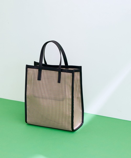 ADAM ET ROPE'（アダムエロペ）の「【PC・A4対応】メッシュスクエアトートバッグ（トートバッグ・レディース・ダークブラウン/ブラック系その他・FREE）」の2枚目の写真