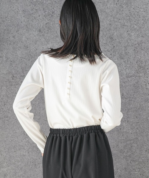 mili an deni（ミリアンデニ）の「バックパールリブカットソートップス（Tシャツ/カットソー・レディース・ブラック/ネイビー/オフホワイト/ダークブルー・M/L）」の5枚目の写真