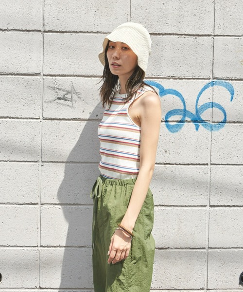 Auntie Rosa Holiday(アンティローザホリデー)の「マルチボーダーカップ付きアメスリタンク(タンクトップ・レディース・オフホワイト/ブルー・FREE)」の22枚目の写真