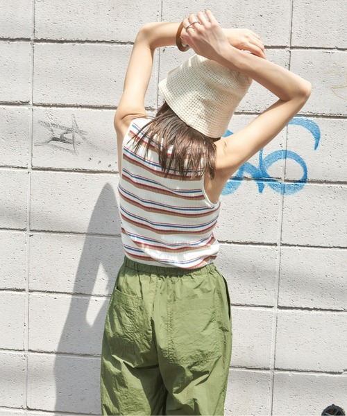 Auntie Rosa Holiday(アンティローザホリデー)の「マルチボーダーカップ付きアメスリタンク(タンクトップ・レディース・オフホワイト/ブルー・FREE)」の4枚目の写真