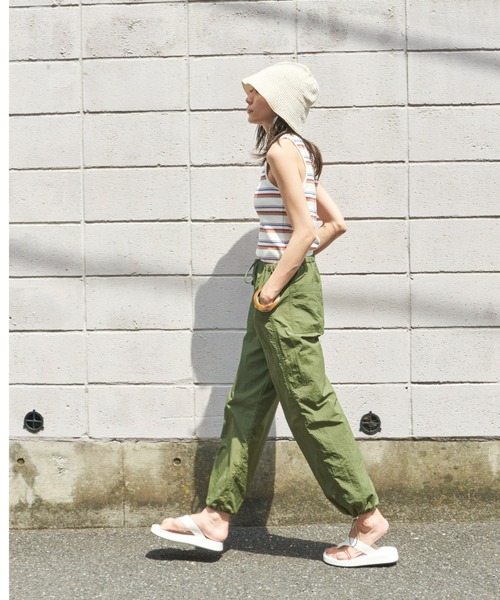 Auntie Rosa Holiday(アンティローザホリデー)の「マルチボーダーカップ付きアメスリタンク(タンクトップ・レディース・オフホワイト/ブルー・FREE)」の11枚目の写真