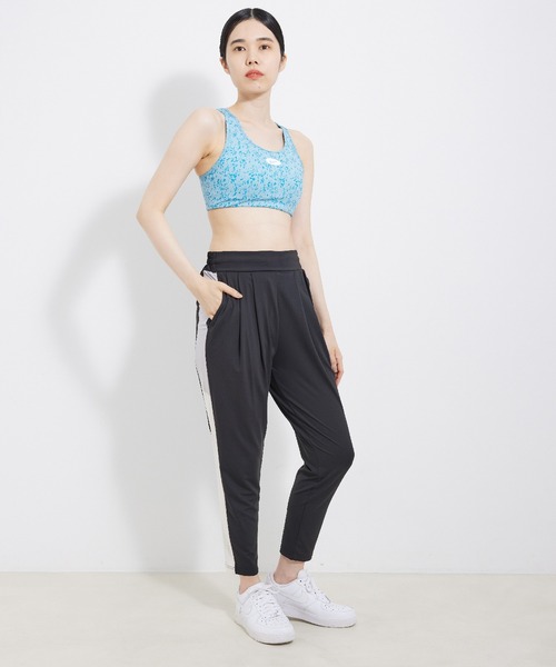 NIKE（ナイキ）の「【NIKE】ナイキ Dri-FIT スウッシュ アイコン クラッシュ スポーツブラ（ブラジャー・レディース・ピンク/ブルー系その他4・S/M/L）」の22枚目の写真