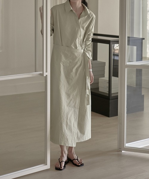 MUYMONA(ムイモナ)の「【MUYMONA】【2022SS】Wrap detail cotton shirt onepiece mmw22s031(ワンピース・レディース・ネイビー/ライトグリーン・FREE)」の4枚目の写真