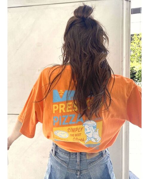 Ungrid（アングリッド）の「PIZZAロゴルーズTee（Tシャツ/カットソー・レディース・ベージュ/オフホワイト/オレンジ/ブルー・FREE）」の9枚目の写真