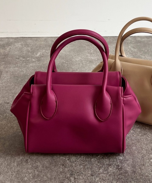 DouDou（ドゥドゥ）の「【WEB限定】スムースPUミニバッグ（ハンドバッグ・レディース・ブラック/ベージュ/グリーン/パープル・FREE）」の4枚目の写真