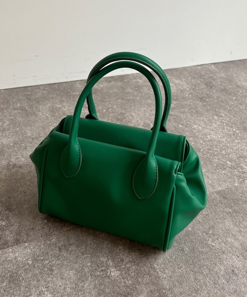 DouDou（ドゥドゥ）の「【WEB限定】スムースPUミニバッグ（ハンドバッグ・レディース・ブラック/ベージュ/グリーン/パープル・FREE）」の5枚目の写真