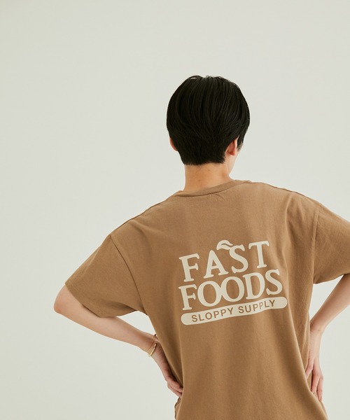 Sloppy Supply（スラッピーサプライ）の「【Sloppy Supply （スラッピーサプライ）】FAST FOODSロゴTシャツ（Tシャツ/カットソー・レディース・ブラウン系その他/ホワイト・M）」の8枚目の写真
