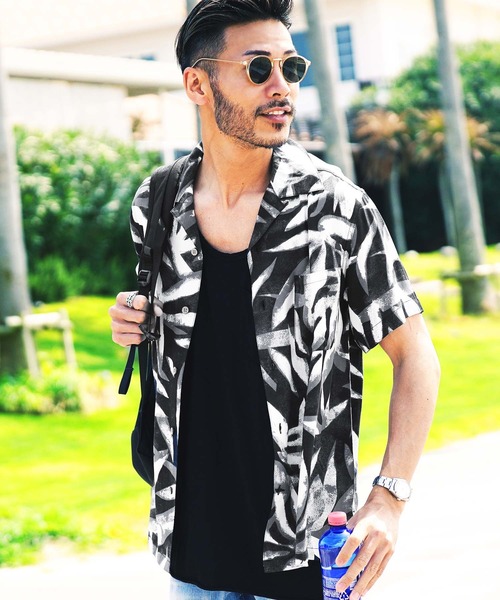 jiggys shop(ジギーズショップ)の「レーヨン 半袖 アロハシャツ(シャツ/ブラウス・メンズ・ホワイト系その他3/ブラック系その他3/ブルー系その他/ブラック系その他5/ホワイト系その他5/ブルー系その他3/ブルー系その他5/ブラック系その他/ブラック系その他2/ホワイト系その他/ブルー系その他6/ホワイト系その他2/ブルー系その他4/ホワイト系その他4/グレー系その他/ブラック系その他4/ブルー系その他2/ブラック系その他7/グレー系その他2/グレー系その他3/ブルー系/ブルー系1/ブラック系その他6/ブルー系その他7/ブラウン系その他/ホワイト系その他6/ブラック系/グレー系その他4/オレンジ系/ブラック系1/ネイビー系/グリーン系/ネイビー系1/ホワイト系/ホワイト系1/ホワイト系2・X-LARGE/MEDIUM/SMALL/LARGE)」の17枚目の写真