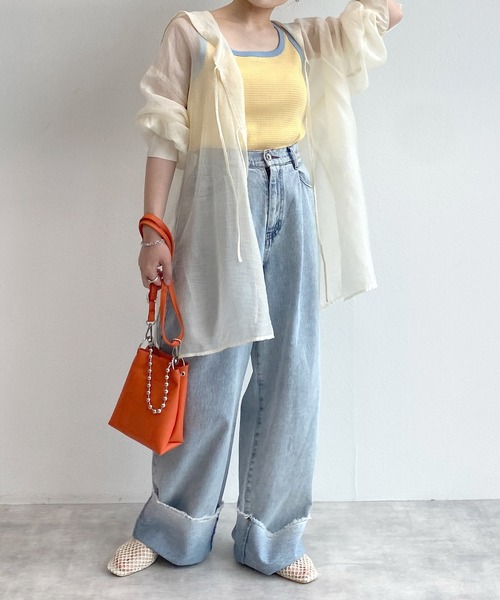 w closet(ダブルクローゼット)の「カップ付きバッククロスタンクトップ(タンクトップ・レディース・グリーン/ピンク系その他/ホワイト×イエロー・FREE)」の4枚目の写真