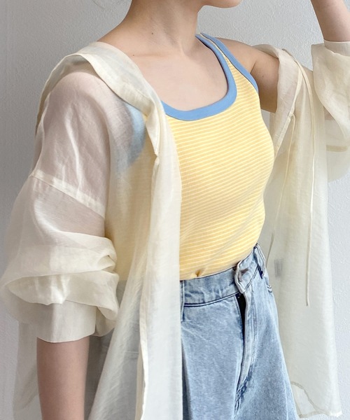 w closet(ダブルクローゼット)の「カップ付きバッククロスタンクトップ(タンクトップ・レディース・グリーン/ピンク系その他/ホワイト×イエロー・FREE)」の12枚目の写真