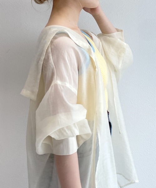 w closet(ダブルクローゼット)の「カップ付きバッククロスタンクトップ(タンクトップ・レディース・グリーン/ピンク系その他/ホワイト×イエロー・FREE)」の5枚目の写真