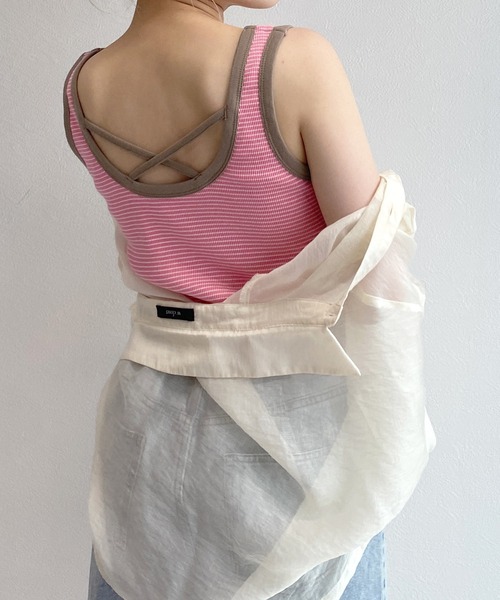 w closet(ダブルクローゼット)の「カップ付きバッククロスタンクトップ(タンクトップ・レディース・グリーン/ピンク系その他/ホワイト×イエロー・FREE)」の7枚目の写真