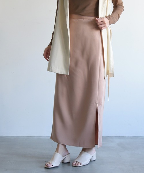 sango（sango）の「ダブルクロススリットペンシルスカート（スカート・レディース・ベージュ/ブラック/ラベンダー・FREE）」の2枚目の写真