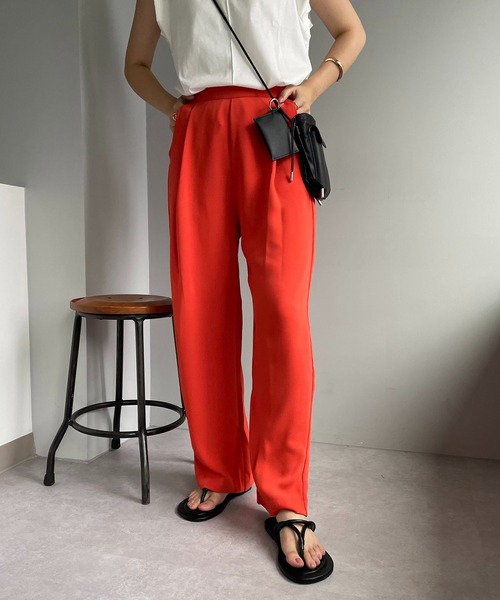 CAPRICIEUX LE'MAGE(カプリシューレマージュ)の「〈新色/レッド〉タックストレートパンツ(その他パンツ・レディース・ピンク/レッド/ベージュ/ブラック・38/36)」の13枚目の写真