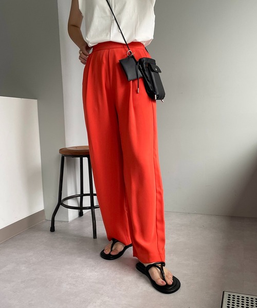 CAPRICIEUX LE'MAGE(カプリシューレマージュ)の「〈新色/レッド〉タックストレートパンツ(その他パンツ・レディース・ピンク/レッド/ベージュ/ブラック・38/36)」の14枚目の写真