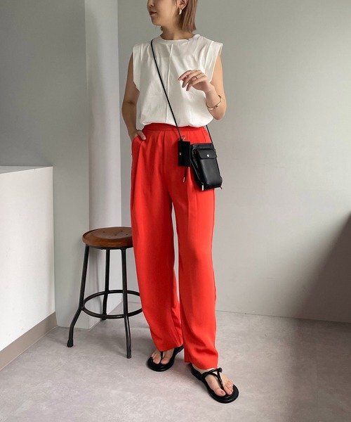 CAPRICIEUX LE'MAGE(カプリシューレマージュ)の「〈新色/レッド〉タックストレートパンツ(その他パンツ・レディース・ピンク/レッド/ベージュ/ブラック・38/36)」の21枚目の写真