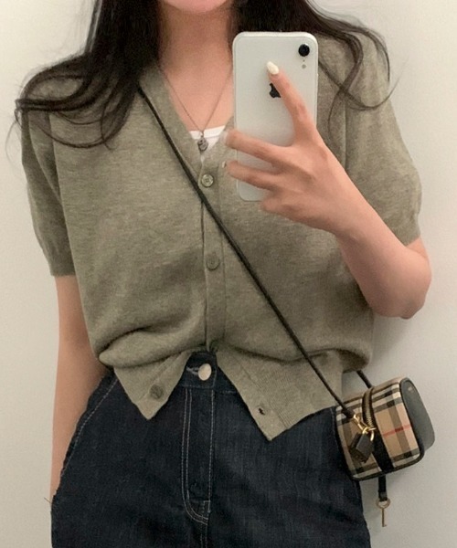 SONA（ソナ）の「[BELLIDE MADE] Vネックショートスリーブカーディガン（カーディガン/ボレロ・レディース・ピンク/カーキ/スカイブルー/アイボリー/グレー・FREE）」の18枚目の写真