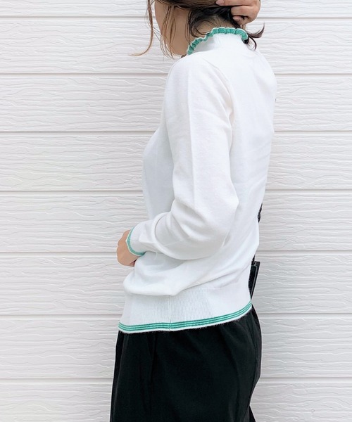 Q（キュー）の「衿フリルハイネックニット（ニット/セーター・レディース・ネイビー/アイボリー・MEDIUM）」の11枚目の写真