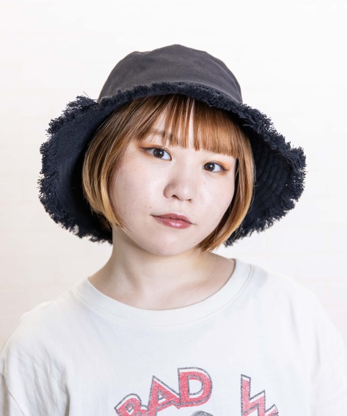 無(ム)の「カツラギフリンジバケットハット(ハット・レディース・ブラック/アイボリー・FREE)」の4枚目の写真