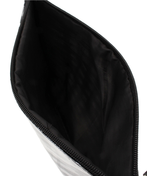 coen（コーエン）の「【OS/GS/GR限定】【Market】Fatima Morocco（ファティマモロッコ）ビニールクラッチ（ショルダーバッグ・レディース・ブラック/ダークグリーン・フリー）」の7枚目の写真