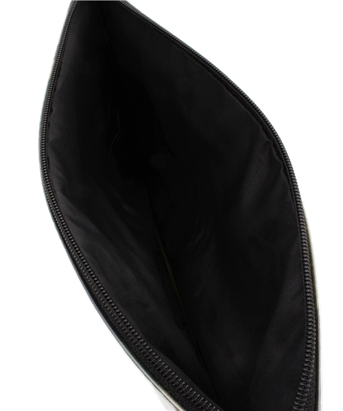 coen（コーエン）の「【OS/GS/GR限定】【Market】Fatima Morocco（ファティマモロッコ）ビニールクラッチ（ショルダーバッグ・レディース・ブラック/ダークグリーン・フリー）」の9枚目の写真