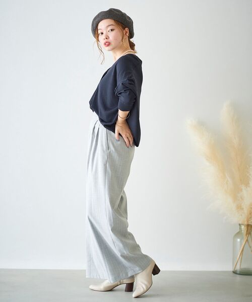 le.coeur blanc（ルクールブラン）の「ドルマンシルエット長袖ニットカーディガン（カーディガン/ボレロ・レディース・パープル/ネイビー/オリーブ・38）」の8枚目の写真