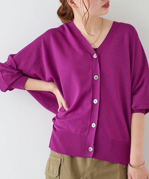 le.coeur blanc（ルクールブラン）の「ドルマンシルエット長袖ニットカーディガン（カーディガン/ボレロ・レディース・パープル/ネイビー/オリーブ・38）」の15枚目の写真