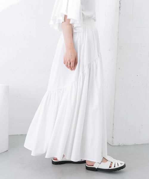 KBF（ケイビーエフ）の「ラウンドギャザーフレアスカート（スカート・レディース・ブラック/オフホワイト/カーキ・ONE）」の6枚目の写真