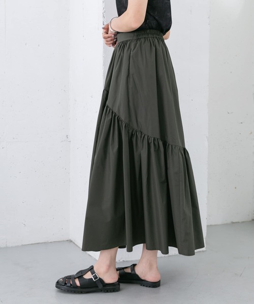 KBF（ケイビーエフ）の「ラウンドギャザーフレアスカート（スカート・レディース・ブラック/オフホワイト/カーキ・ONE）」の19枚目の写真