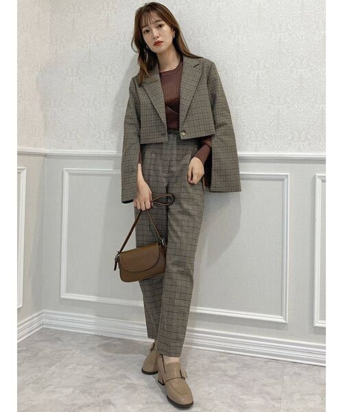 dazzlin（ダズリン）の「ハイウエストタックパンツ（その他パンツ・レディース・ブラック/ダークブラウン/ネイビー/ブラウン・SMALL/MEDIUM）」の6枚目の写真