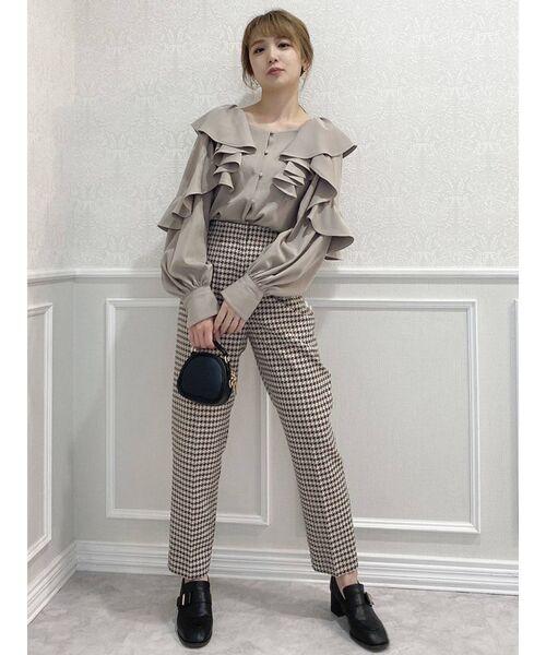 dazzlin（ダズリン）の「ハイウエストタックパンツ（その他パンツ・レディース・ブラック/ダークブラウン/ネイビー/ブラウン・SMALL/MEDIUM）」の19枚目の写真