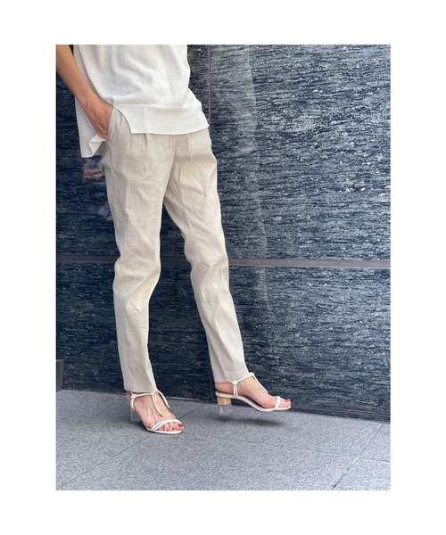 BEARDSLEY（ビアズリー）の「【低身長・背側ゴム・高身長にも3サイズ展開】リネンストレッチスリムタックパンツ（その他パンツ・レディース・ブラック/ベージュ・1/2/0）」の3枚目の写真