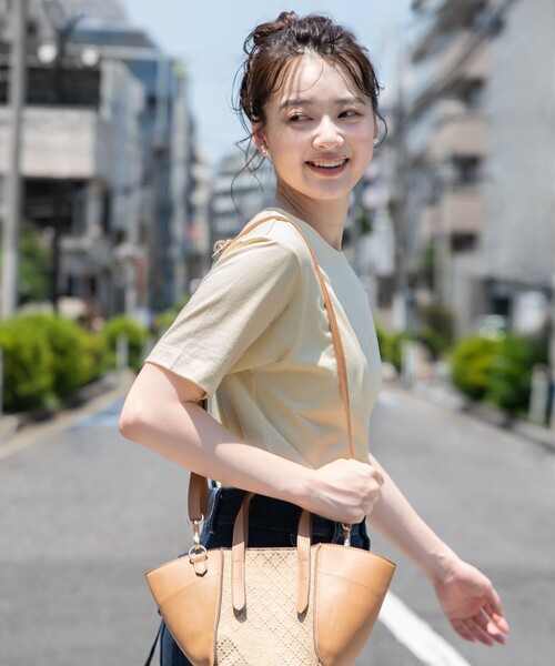 Feroux（フェルゥ）の「【2WAY】ダイヤジャガードショルダー バッグ（ショルダーバッグ・レディース・ブラック系1/黄土色系1・2）」の3枚目の写真