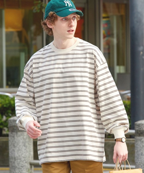 EMMA CLOTHES(エマクローズ)の「オーバーサイズ マルチボーダー ロングスリーブTシャツ EMMA CLOTHES(Tシャツ/カットソー・メンズ・ブラック/アイボリー/グレイッシュブルー/ネイビー/ホワイト系/ワイン/ブラック系/ブルー・M/L)」の19枚目の写真