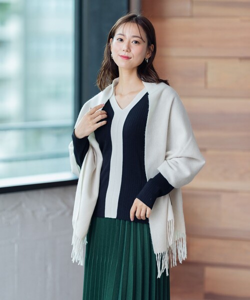 ANY（エニィ）の「【WEB限定カラー有】ウールカシミアブレンドストール（マフラー・レディース・黄土色系/ダークブラウン系5/カーキ系5/ブルー系5/ピンク系5/アイボリー系/レッド系5/グレー系5/ライラック系/こしょう色系5・F）」の12枚目の写真