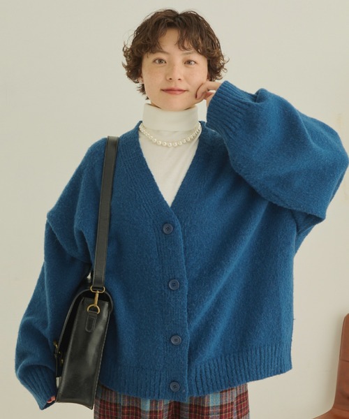 MERLOT（メルロー）の「Vネックカラーカーディガン（カーディガン/ボレロ・レディース・オレンジ/グリーン/ブルー・FREE）」の3枚目の写真