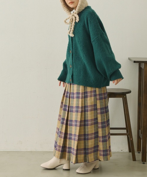 MERLOT（メルロー）の「Vネックカラーカーディガン（カーディガン/ボレロ・レディース・オレンジ/グリーン/ブルー・FREE）」の10枚目の写真