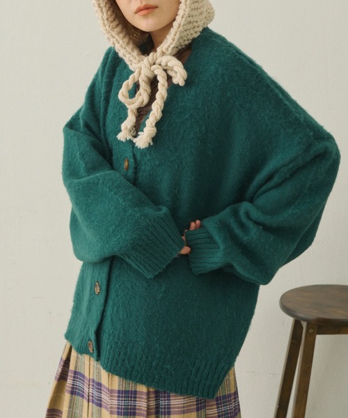 MERLOT（メルロー）の「Vネックカラーカーディガン（カーディガン/ボレロ・レディース・オレンジ/グリーン/ブルー・FREE）」の13枚目の写真