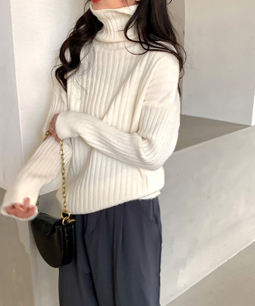 Chaco closet（チャコ クローゼット）の「タートルネックボリュームスリーブリブニットプルオーバー（ニット/セーター・レディース・ブラック/ブルー/ブラウン/ホワイト・FREE）」の5枚目の写真