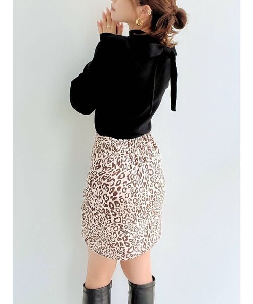 RESEXXY（リゼクシー）の「ギャザーポイントミニスカート（スカート・レディース・ブラック/アイボリー/その他1/マスタード・FREE）」の4枚目の写真