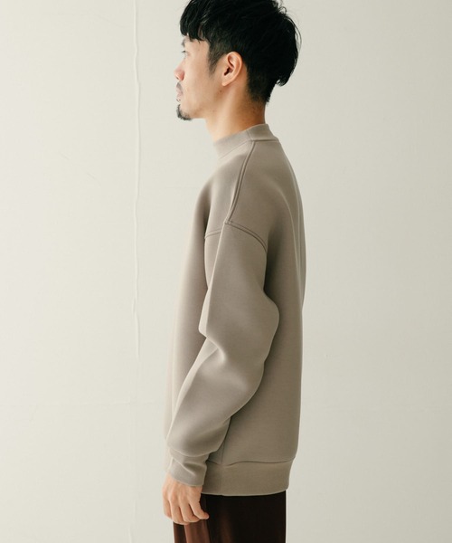 ITEMS URBANRESEARCH(アイテムズ アーバンリサーチ)の「ダンボール天竺 ハイネックプルオーバー(スウェット・メンズ・ネイビー/ブラック/ベージュ・LARGE/MEDIUM)」の20枚目の写真