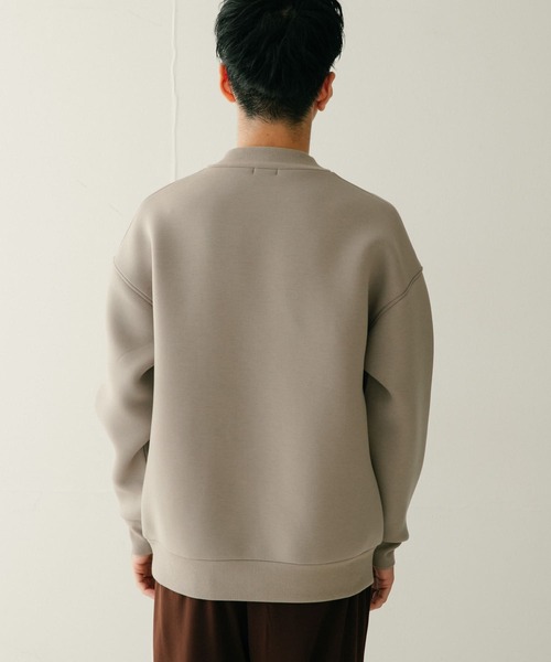 ITEMS URBANRESEARCH(アイテムズ アーバンリサーチ)の「ダンボール天竺 ハイネックプルオーバー(スウェット・メンズ・ネイビー/ブラック/ベージュ・LARGE/MEDIUM)」の21枚目の写真