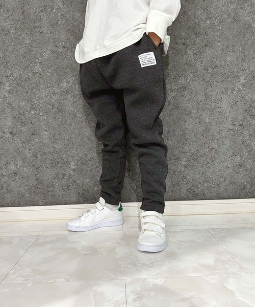 THE CASUAL（カジュアル）の「【ユニセックス】2タイプ　裏起毛スウェットパンツ（スウェットパンツ・キッズ・グレイッシュベージュ/ネイビー系/ブラック/グレー系1/ダークグリーン/ベージュ/グレー系/ヘザーチャコール/ダークグリーン系/キャメル/ブラック系/ネイビー/ブラウン系1/杢グレー/ベージュ系/ブラウン/チャコール/ブラウン系/ベージュ系1/グレー系2・160cm/140cm/120cm/150cm/130cm/110cm）」の8枚目の写真