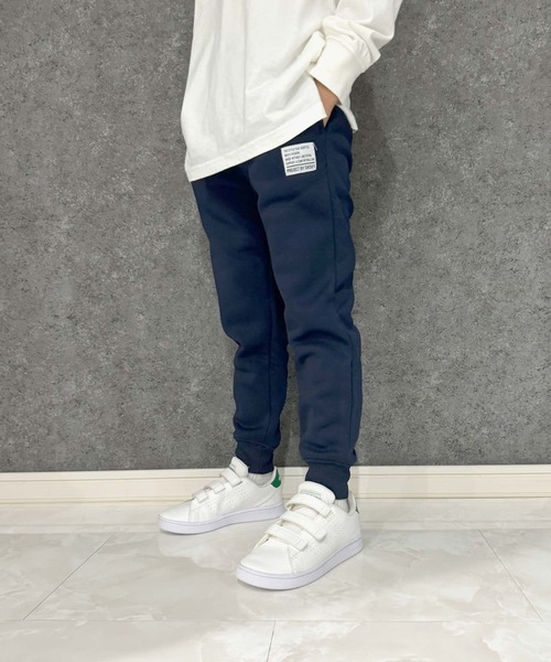 THE CASUAL（カジュアル）の「【ユニセックス】2タイプ　裏起毛スウェットパンツ（スウェットパンツ・キッズ・グレイッシュベージュ/ネイビー系/ブラック/グレー系1/ダークグリーン/ベージュ/グレー系/ヘザーチャコール/ダークグリーン系/キャメル/ブラック系/ネイビー/ブラウン系1/杢グレー/ベージュ系/ブラウン/チャコール/ブラウン系/ベージュ系1/グレー系2・160cm/140cm/120cm/150cm/130cm/110cm）」の18枚目の写真