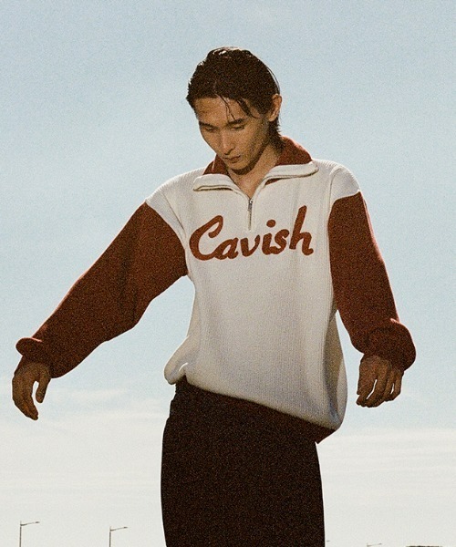 Cavish（カビシ）の「A'GEM/9 × .kom『CAVISH/カビシ』SCRIPT LOGO HALF ZIP KNIT SWEATER/ロゴハーフジップニットSWT（ニット/セーター・メンズ・レッド/ブラック/アイボリー・M）」の3枚目の写真