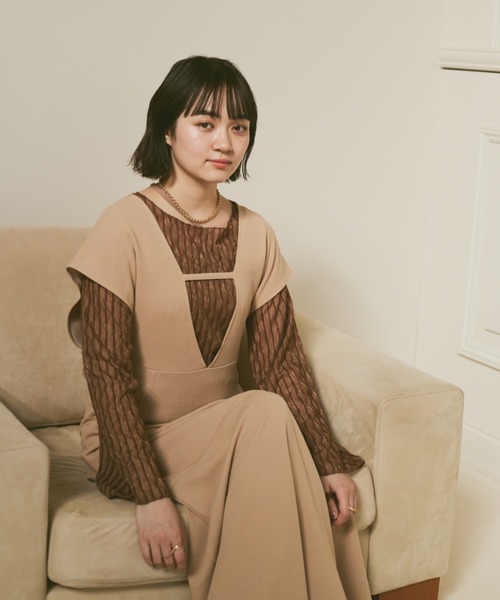 moi tytto(モイテュット)の「リバーシブルVネックマーメードワンピース(ワンピース・レディース・ブラック/ブラウン/ベージュ・FREE)」の3枚目の写真