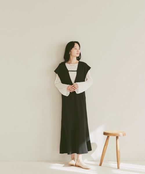 moi tytto(モイテュット)の「リバーシブルVネックマーメードワンピース(ワンピース・レディース・ブラック/ブラウン/ベージュ・FREE)」の18枚目の写真