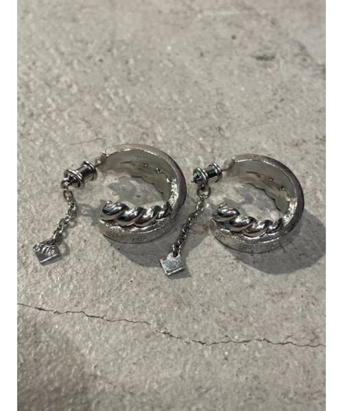 GYDA（ジェイダ）の「JEYSUS double ring ピアス（ピアス（両耳用）・レディース・シルバー/ゴールド・FREE）」の4枚目の写真