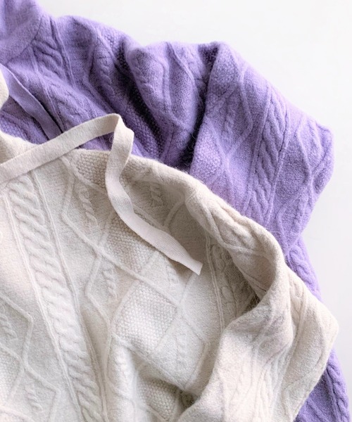 Q(キュー)の「ケーブルニットパーカー(ニット/セーター・レディース・アイボリー/ラベンダー・MEDIUM)」の5枚目の写真